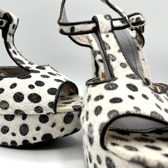 Funky B/w Polka dot platform heels - Picture 2 of 9